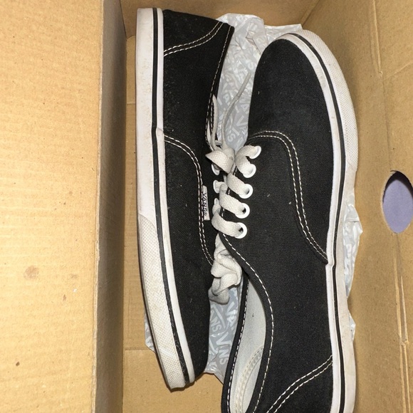 Authentic Lo Pro - Picture 3 of 4